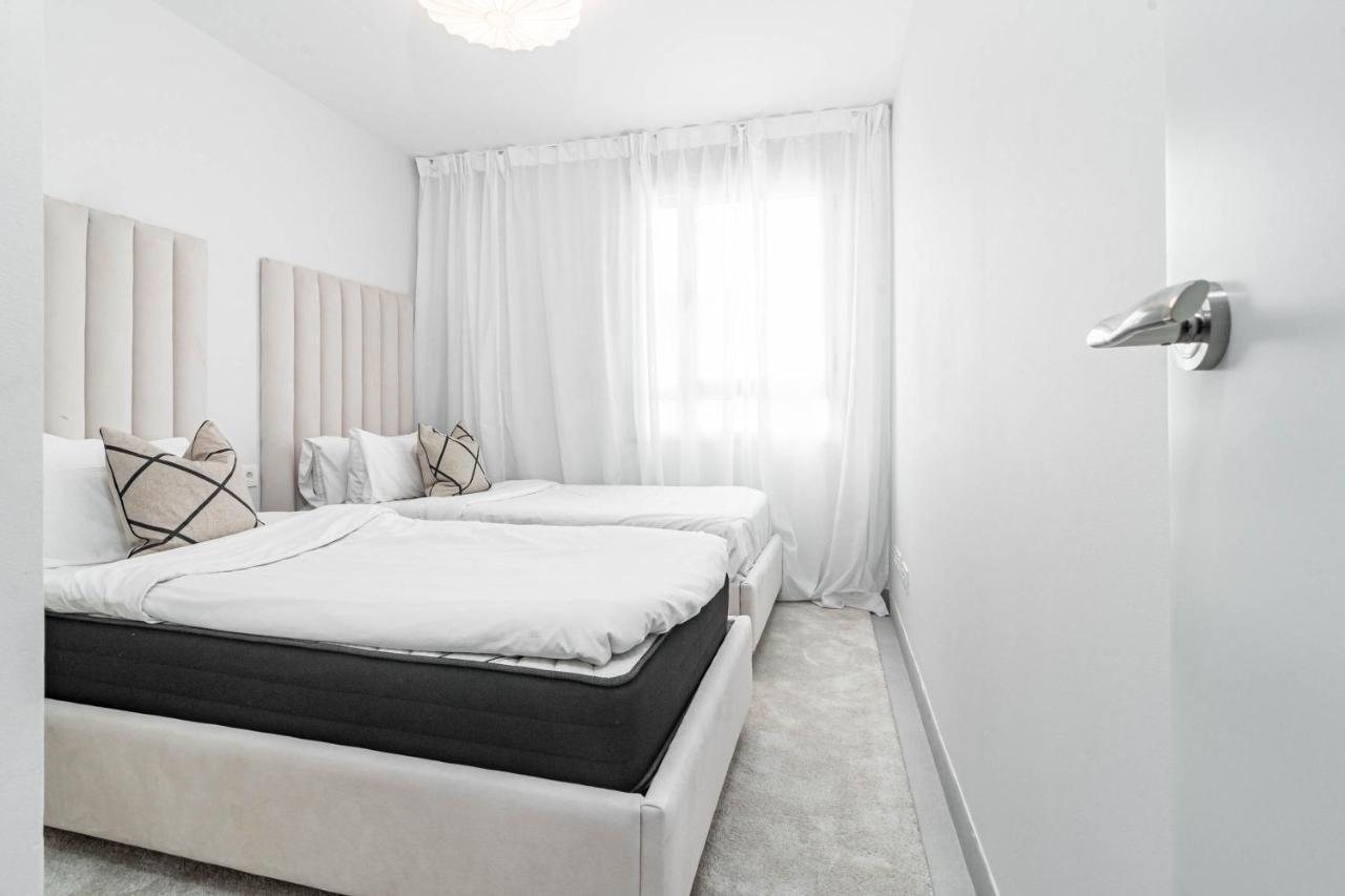 Modern Apartment In San Pedro By Costarentals - M34 マルベーリャ エクステリア 写真